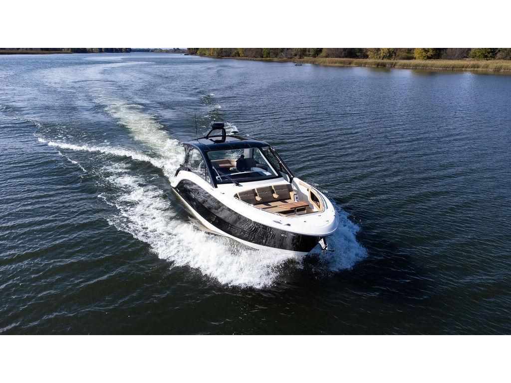 2023 Sea Ray 370 SUNDANCER OUTBOARDS 