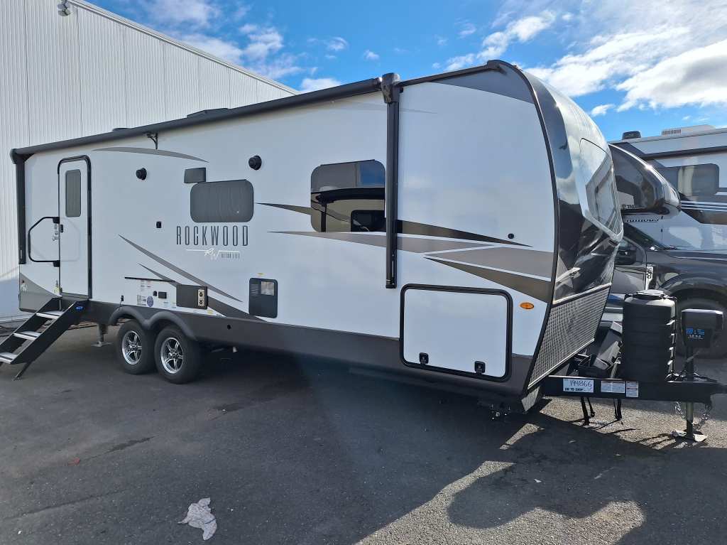 2025 Rockwood Ultra Lite 2606WS 