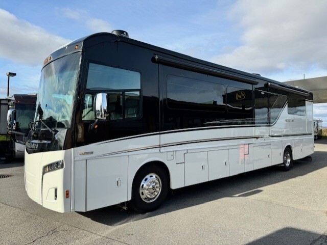 2020 Winnebago HORIZON 40A