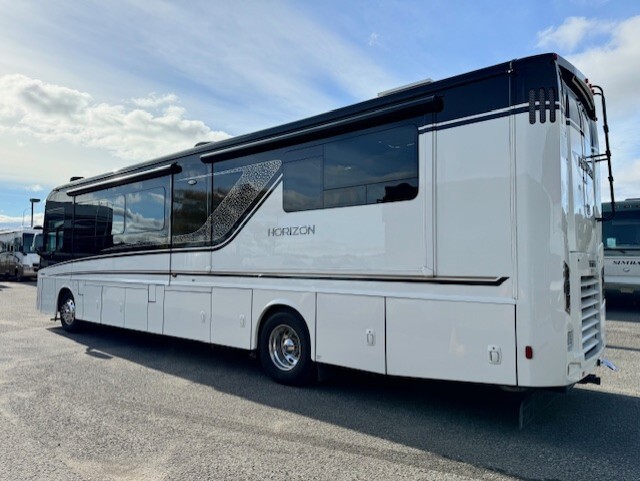 2020 Winnebago HORIZON 40A