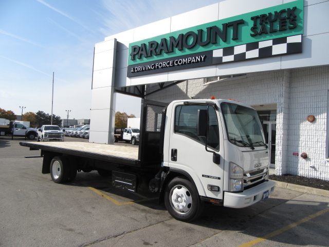 2018 Isuzu NRR DIESEL 20FT STEEL/WOOD FLATDECK & TIE STRAP PKG