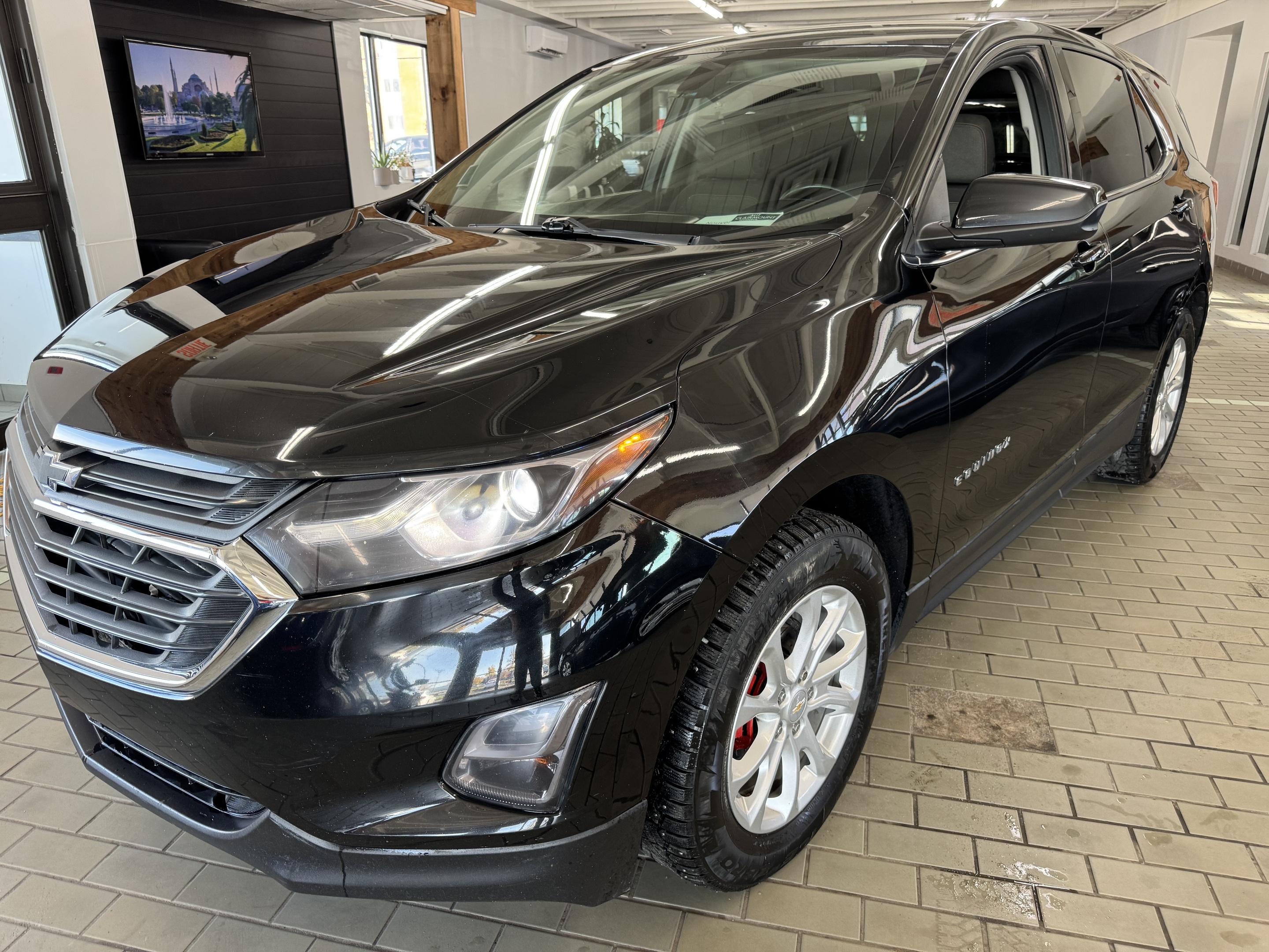 2018 Chevrolet Equinox FWD 4dr LT w-1LT