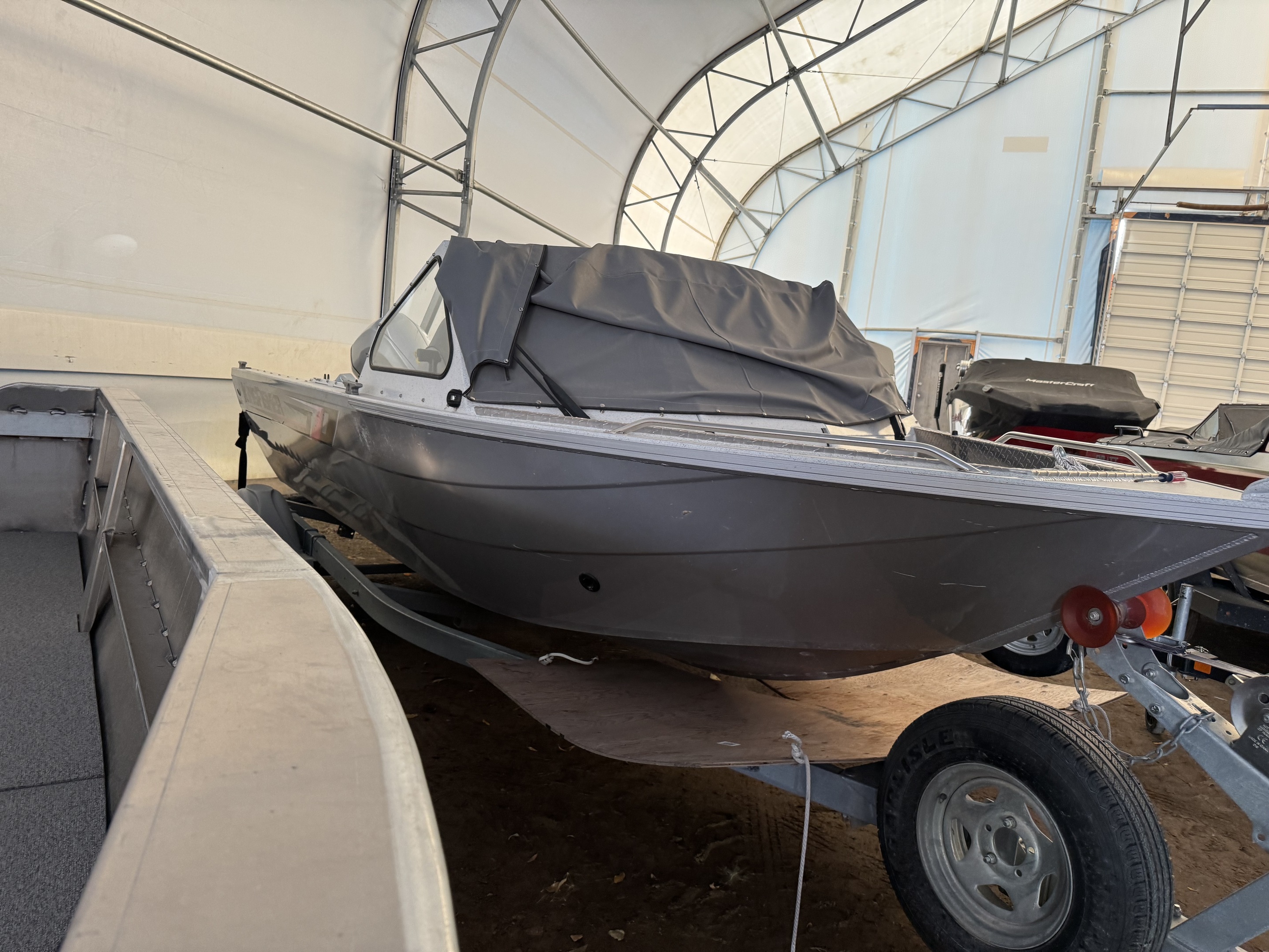 2020 KingFisher 1825 FALCON XL 