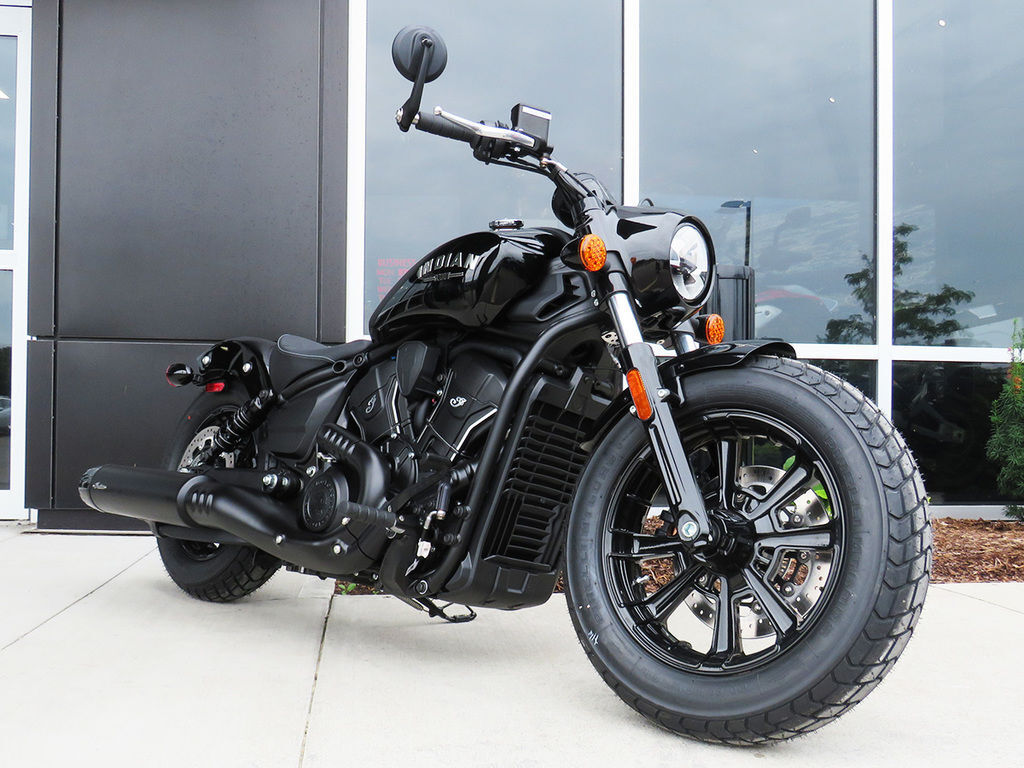 2025 Indian Motorcycles Scout® Bobber Black Metallic 