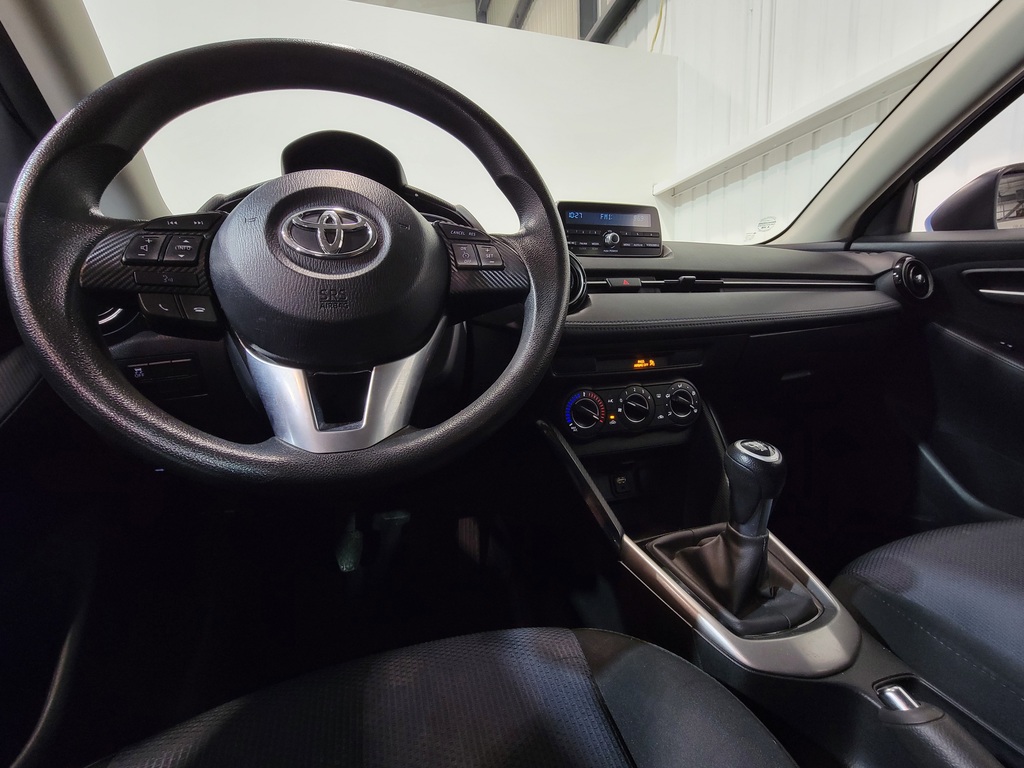 Toyota Yaris 2016