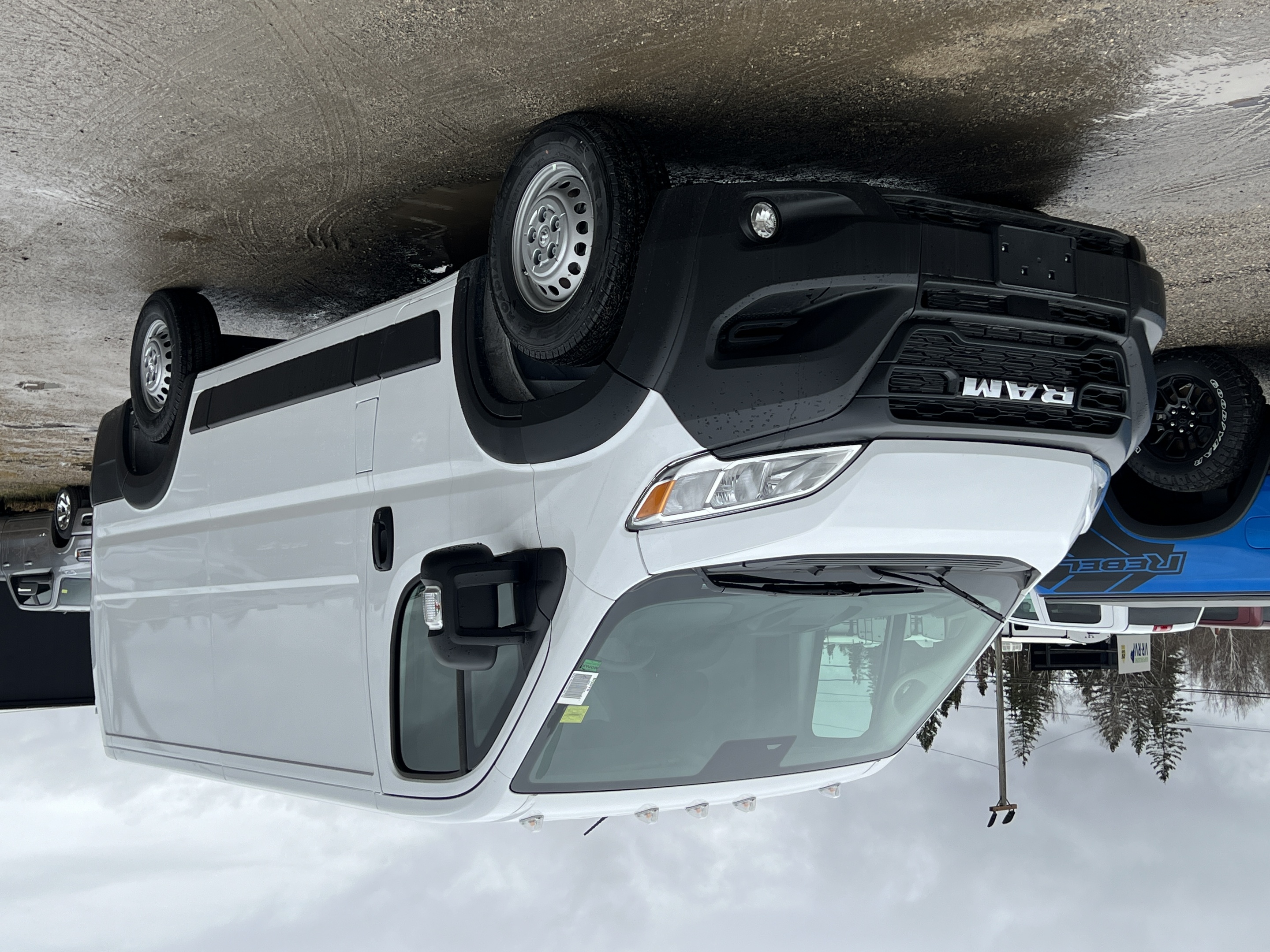 2025 Ram ProMaster 1500 Tradesman 1500 Low Roof 136  WB w-Pass Seat