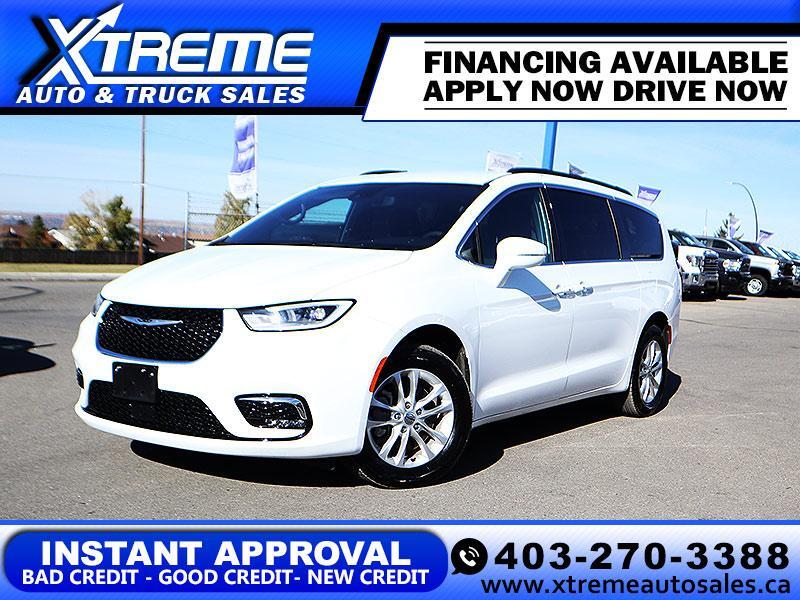 2022 Chrysler Pacifica Touring L AWD   - NO FEES! HAIL SALE!