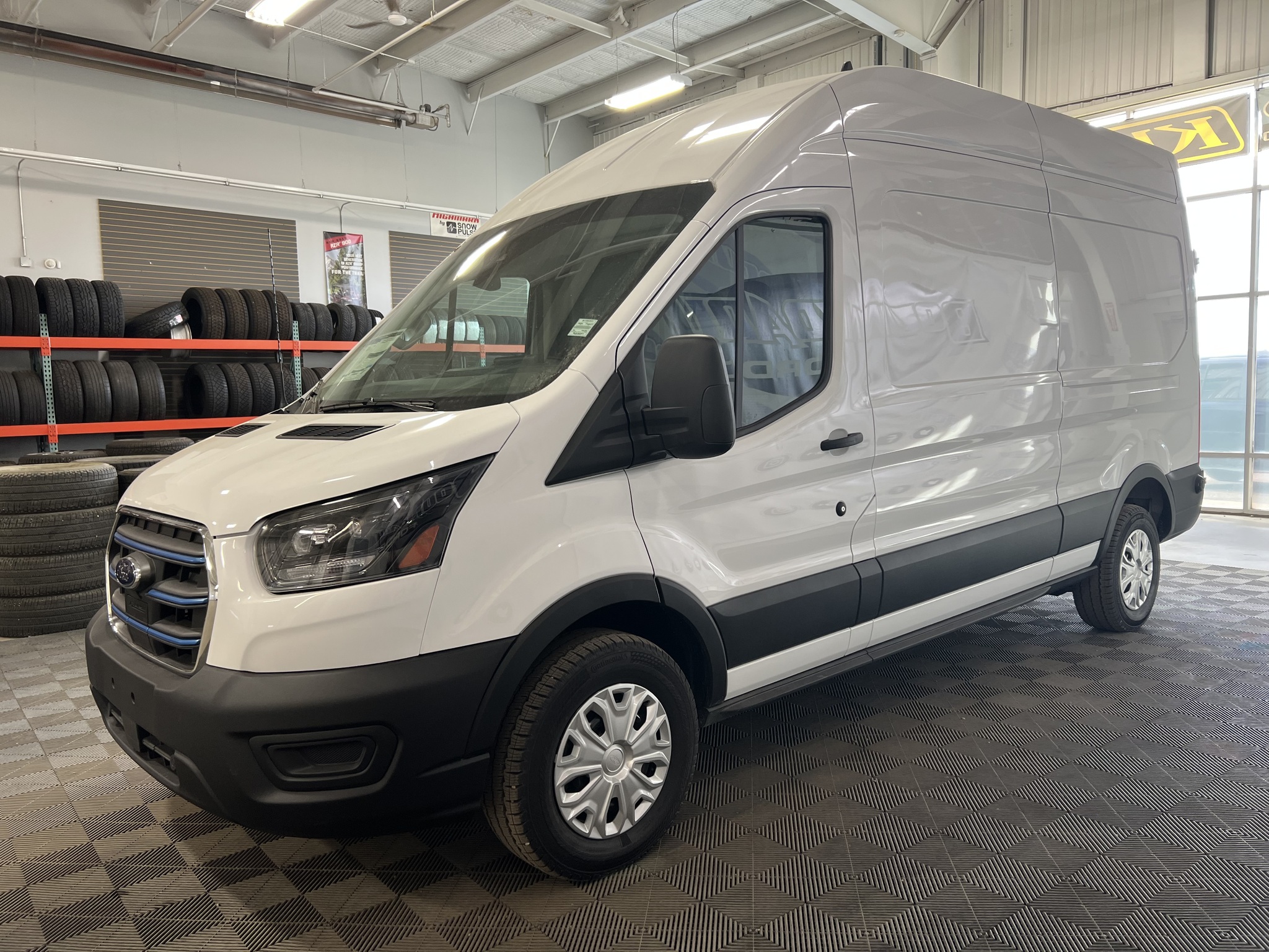 2024 Ford E-Transit Cargo Van