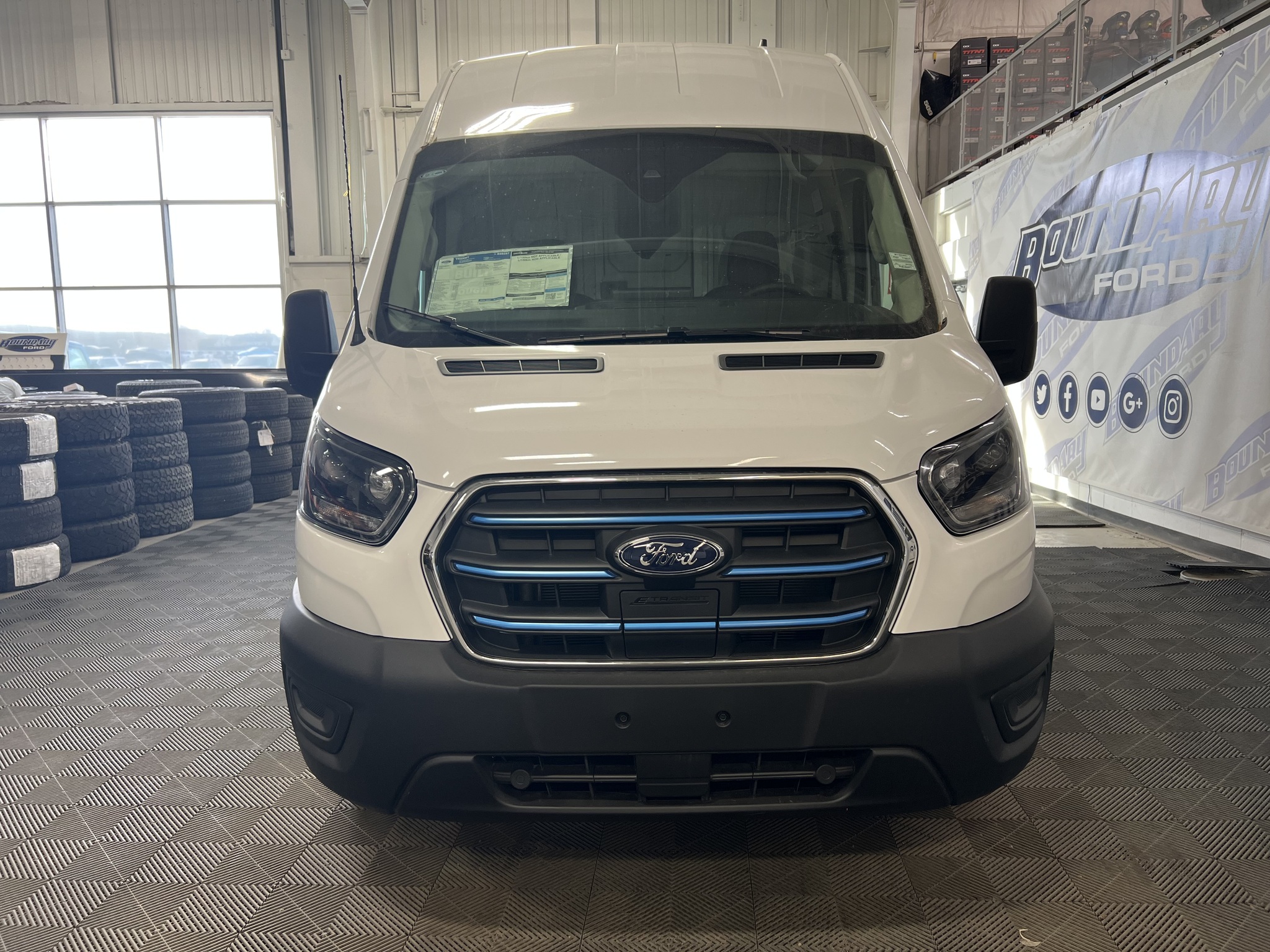 2024 Ford E-Transit Cargo Van