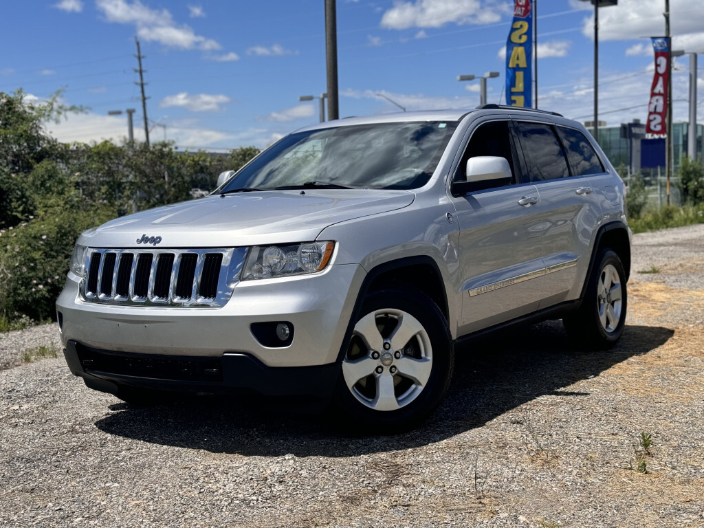 2011 Jeep Grand Cherokee LAREDO 4x4 | Leather Heated Seats Drive Terrain Mo
