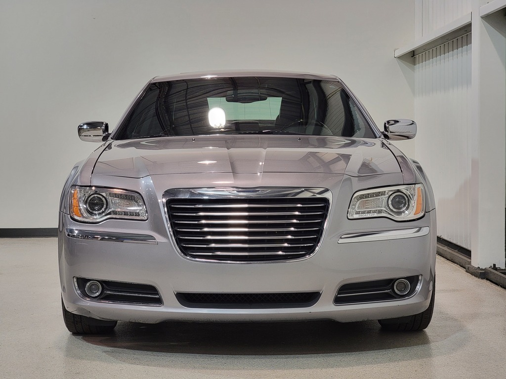 Chrysler 300 2014