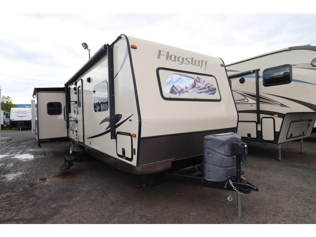 2015 Flagstaff 27RLW 