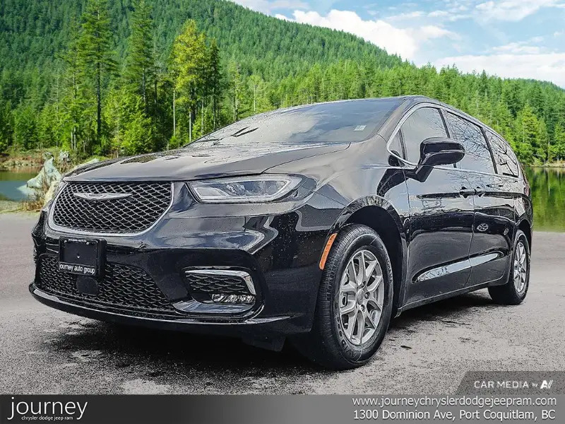 2024 Chrysler Pacifica Touring