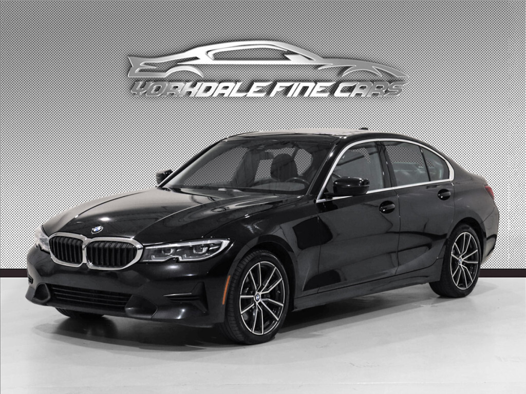 2020 BMW 3 Series 330i xDrive AWD / Sport Line Pkg / Panoramic / Nav