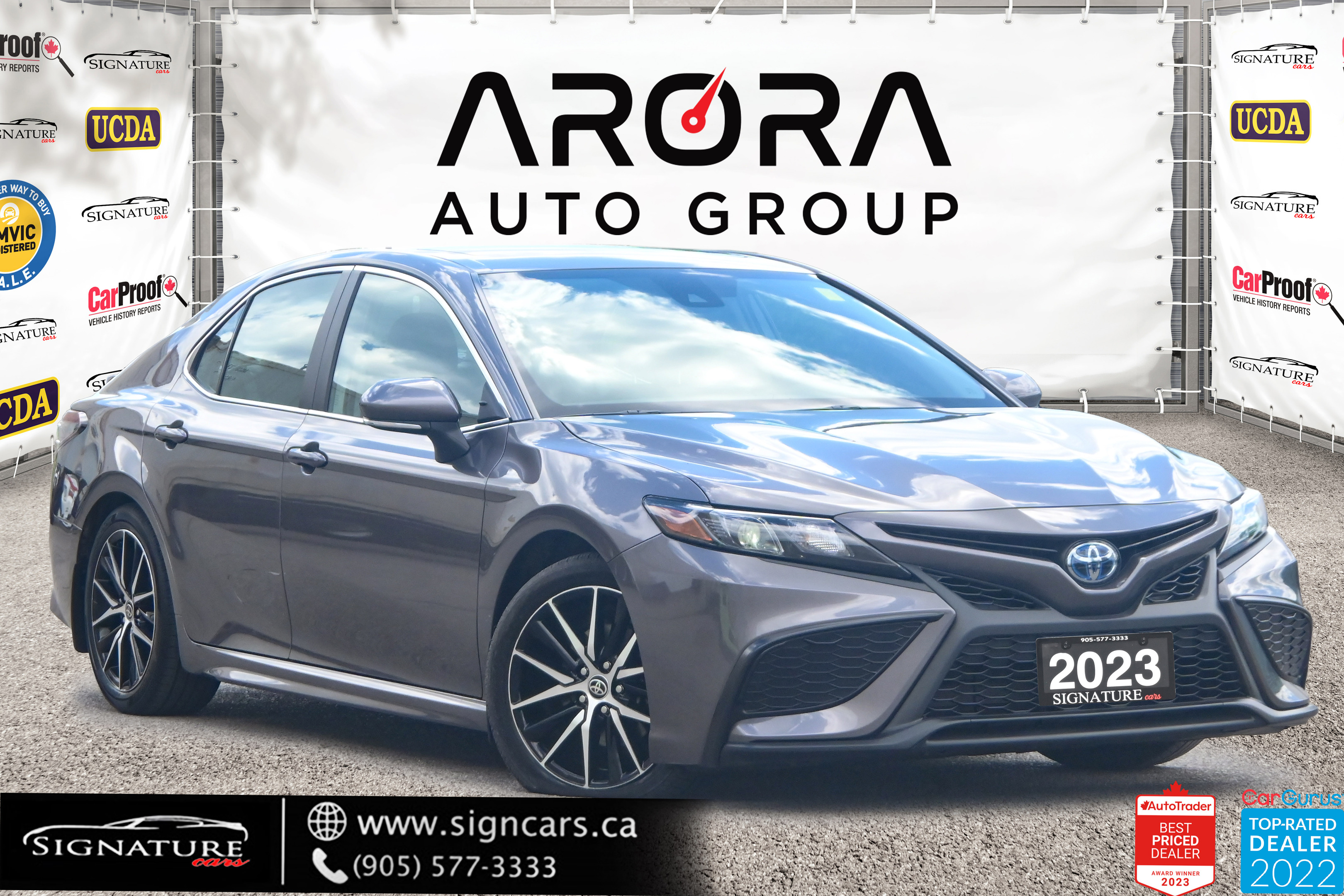 2023 Toyota Camry Hybrid SE / NO ACCIDENT / SUNROOF / LEATHER /CARPLAY/BSM