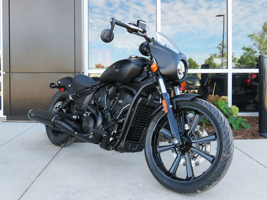 2025 Indian Motorcycles Sport Scout® Limited +Tech Black Smoke 