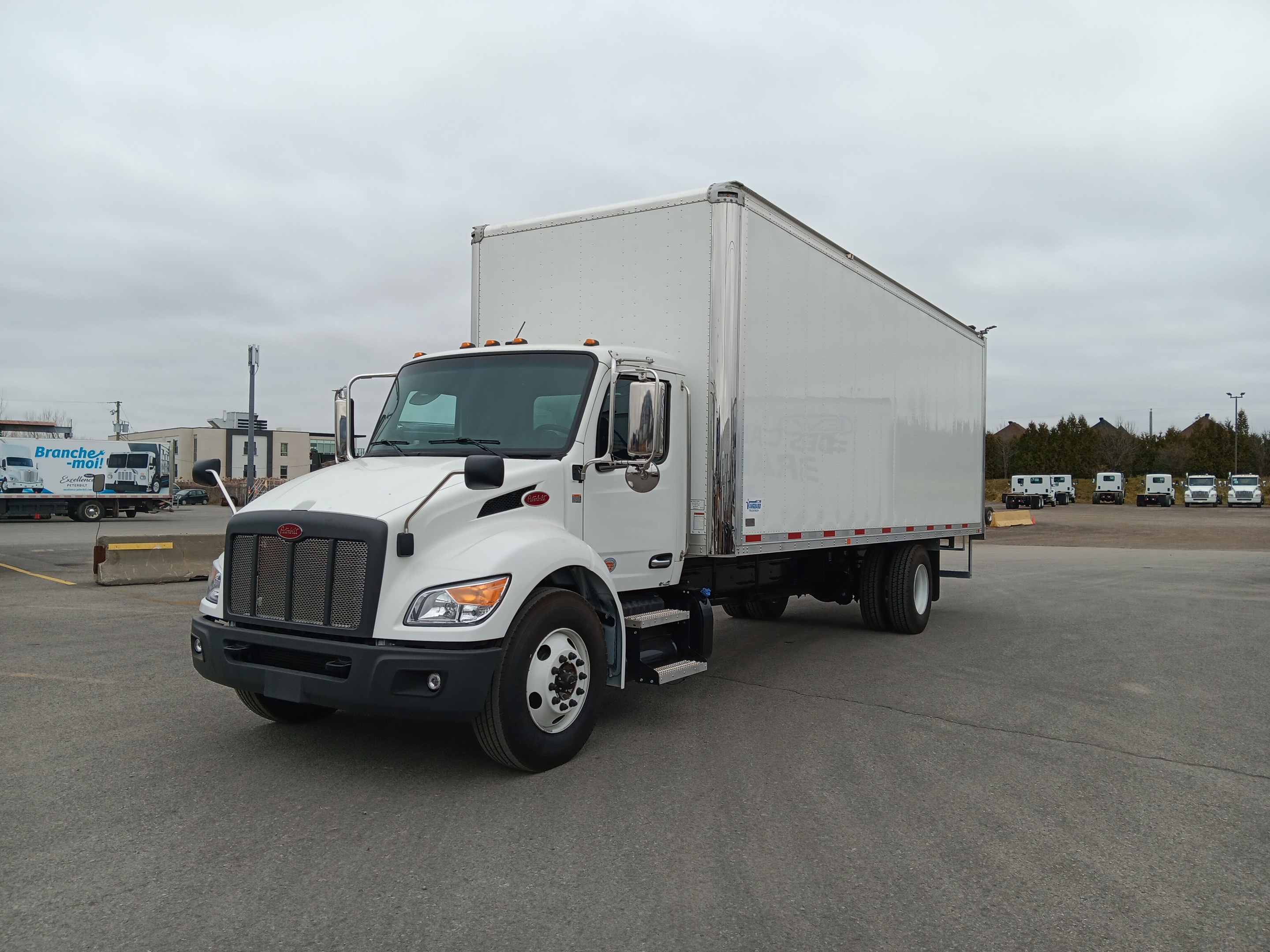 2025 Peterbilt 537 