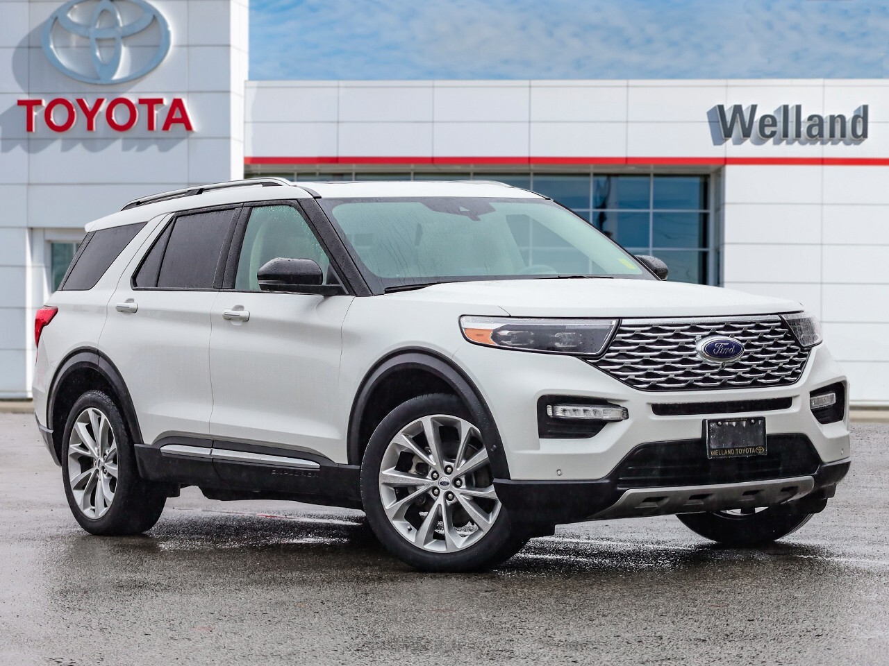 2021 Ford Explorer Platinum PLATINUM TRIM. FULLY LOADED.