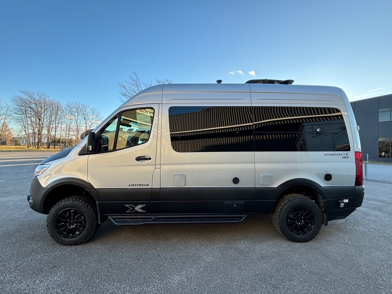 2025 Airstream Interstate 19X