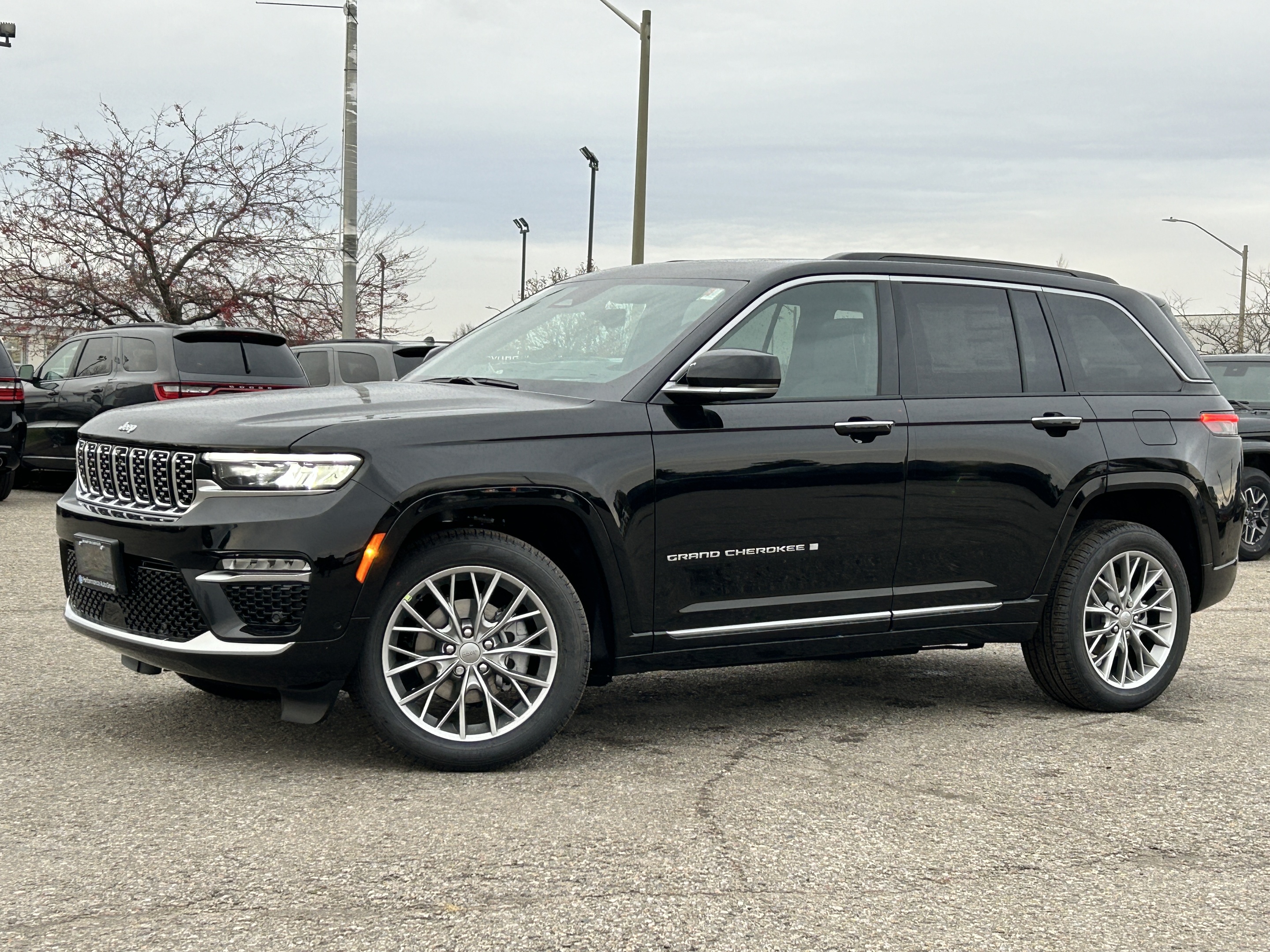 2025 Jeep Grand Cherokee Summit