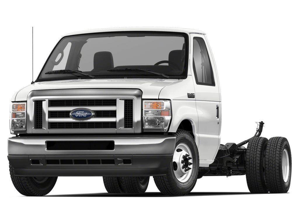2025 Ford E-450 
