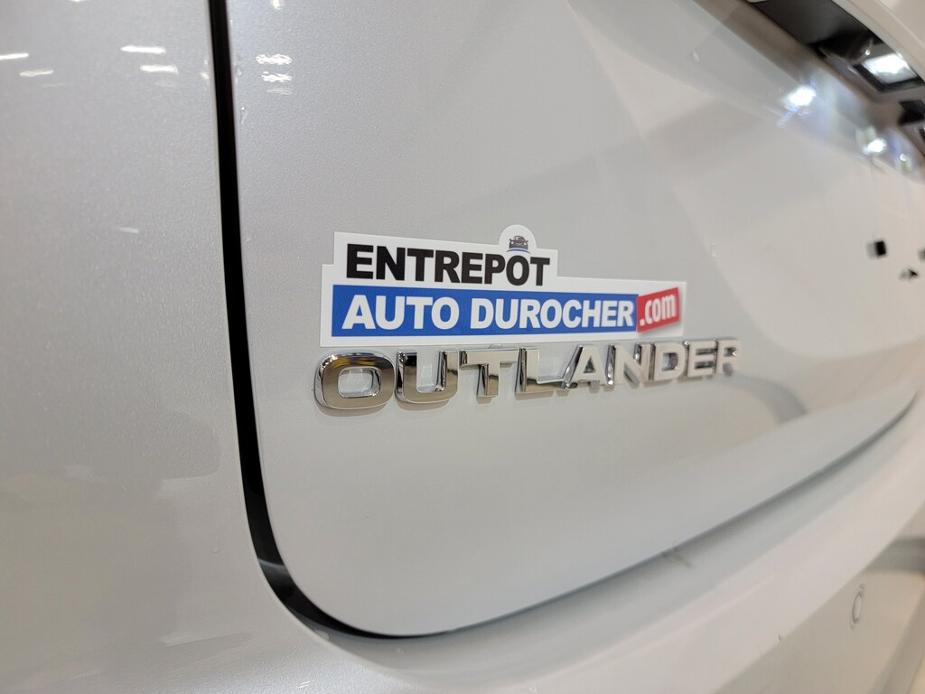 Mitsubishi Outlander PHEV 2024