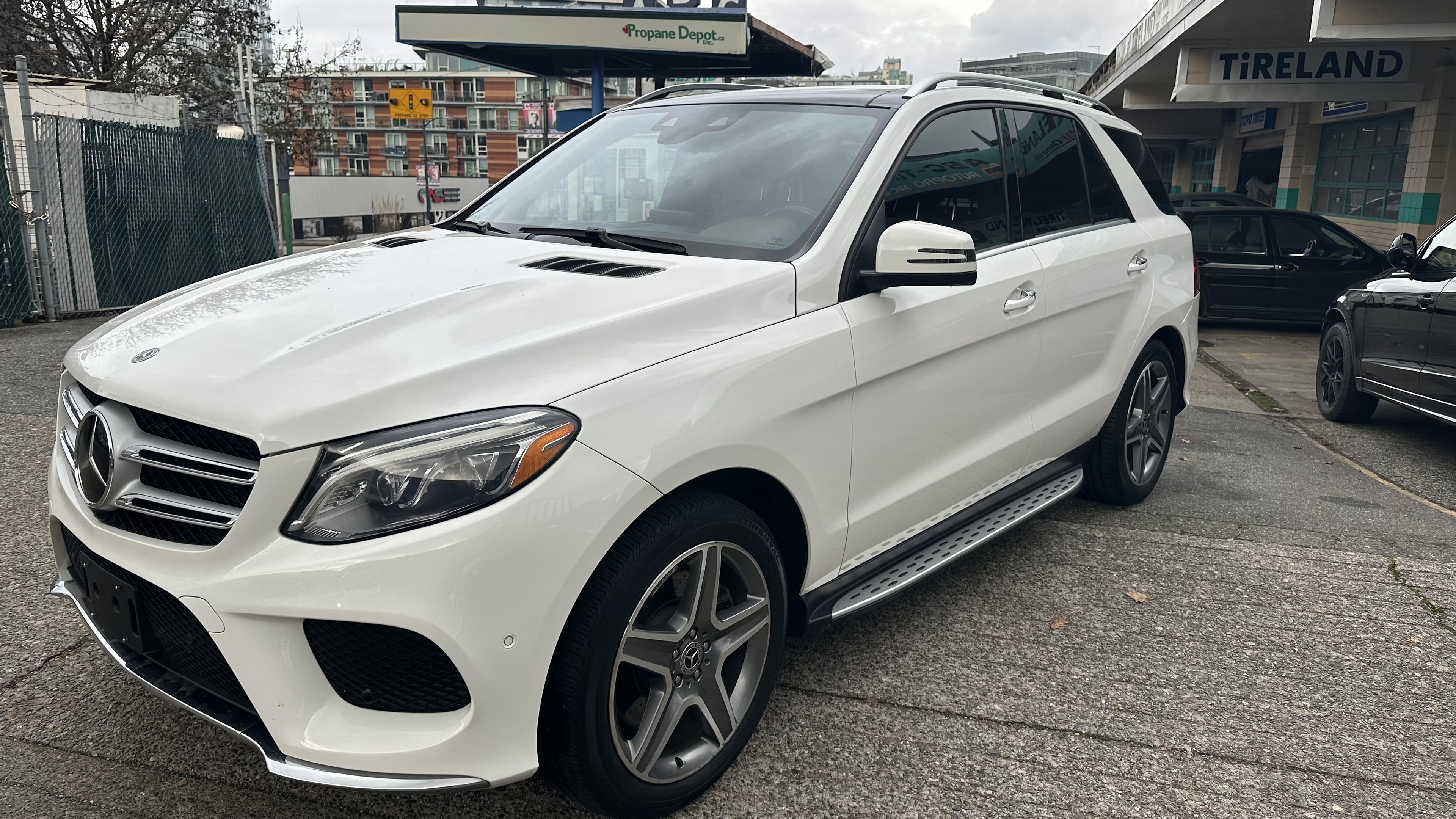 2017 Mercedes-Benz GLE 4MATIC 4dr GLE 400