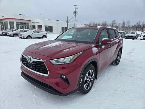 2023 Toyota Highlander XLE AWD GARANTIE JUSQU'AU 2 MARS 2029 OU 160'000KM