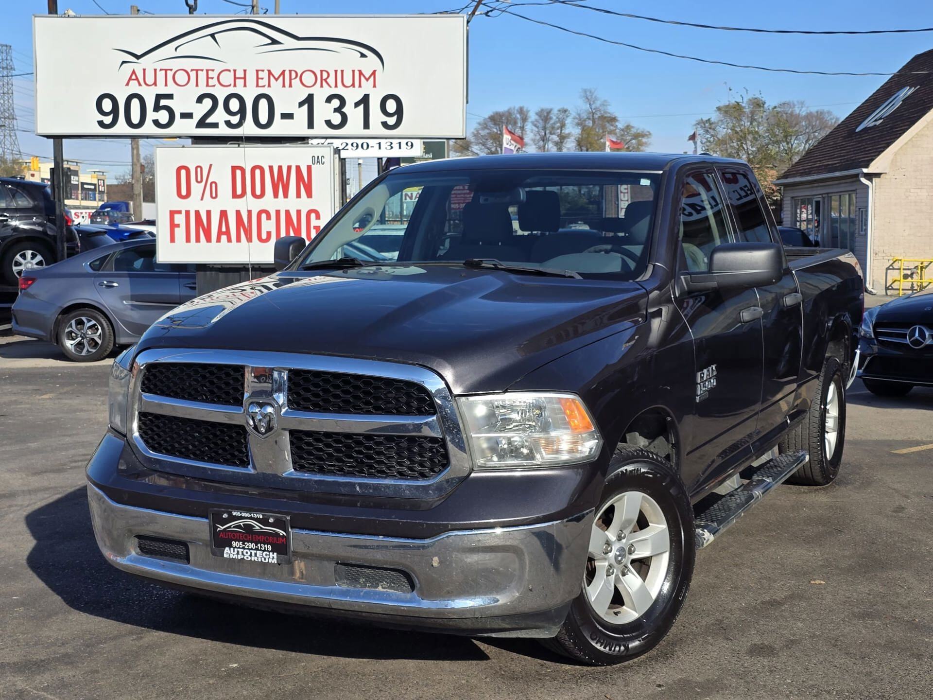 2019 Ram 1500 Classic ST Quad Cab 4X4 / Reverse Camera