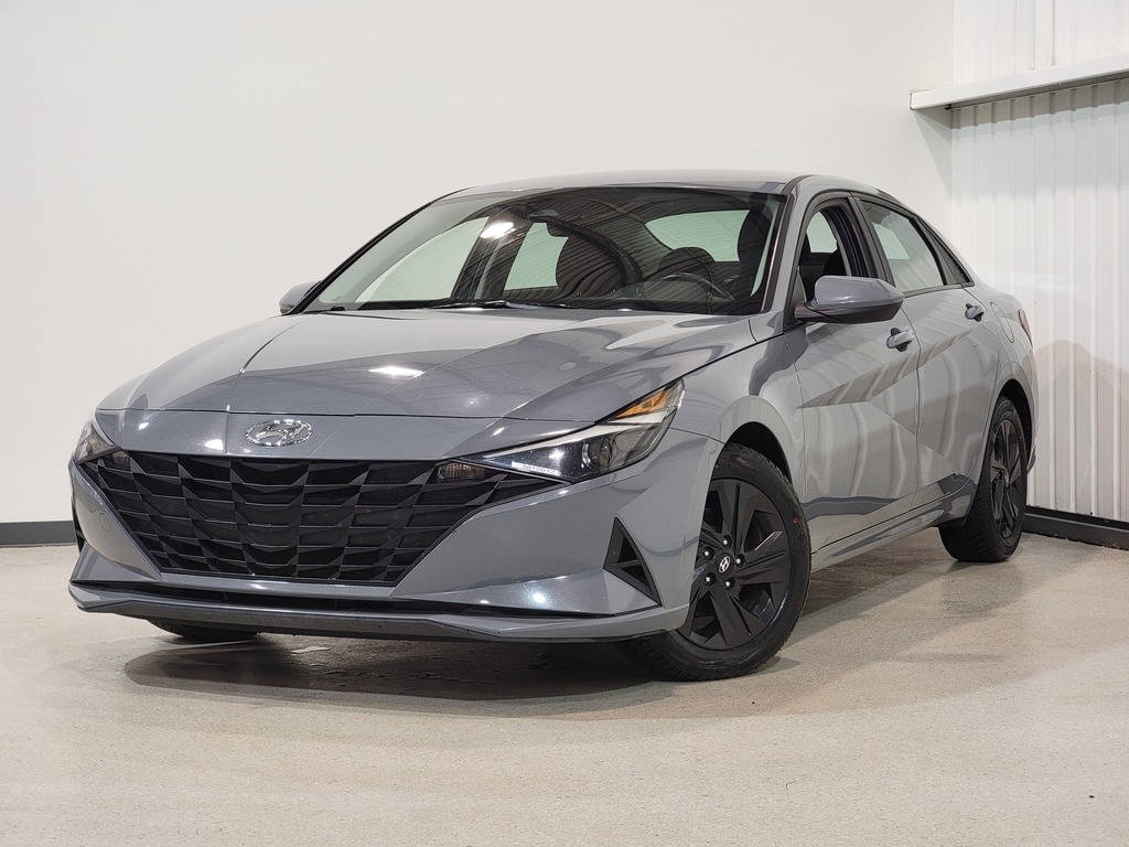 Hyundai Elantra 2021