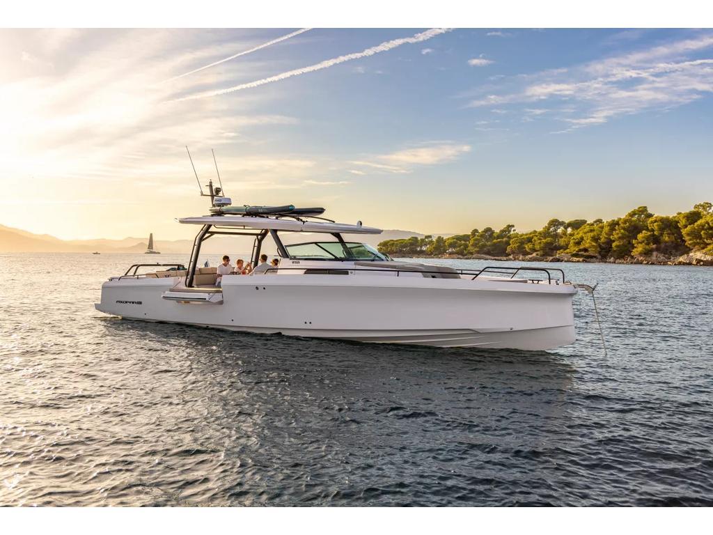 2025 Axopar 45 SUN-TOP 