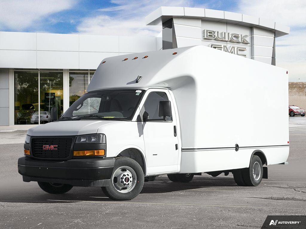 2023 GMC Savana 