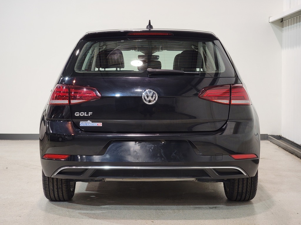 Volkswagen Golf 2021