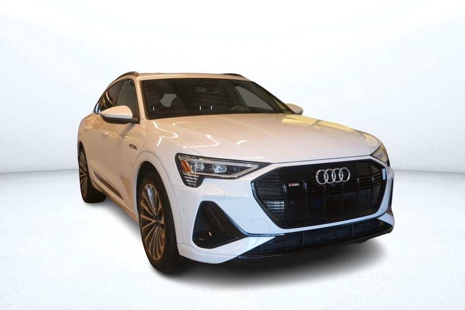 2022 Audi e-tron Sportback 55 TECHNIK QUATTRO //LUXURY PACKAGE//