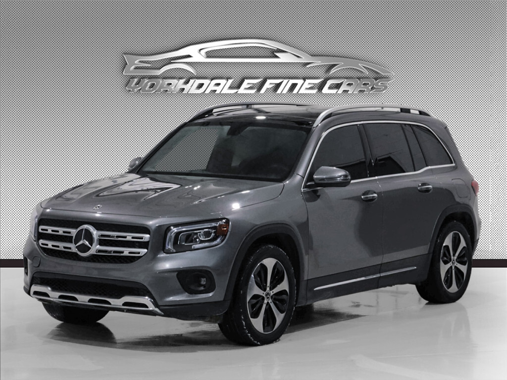 2021 Mercedes-Benz GLB GLB250 / Premium Package / Apple CarPlay / Panoram