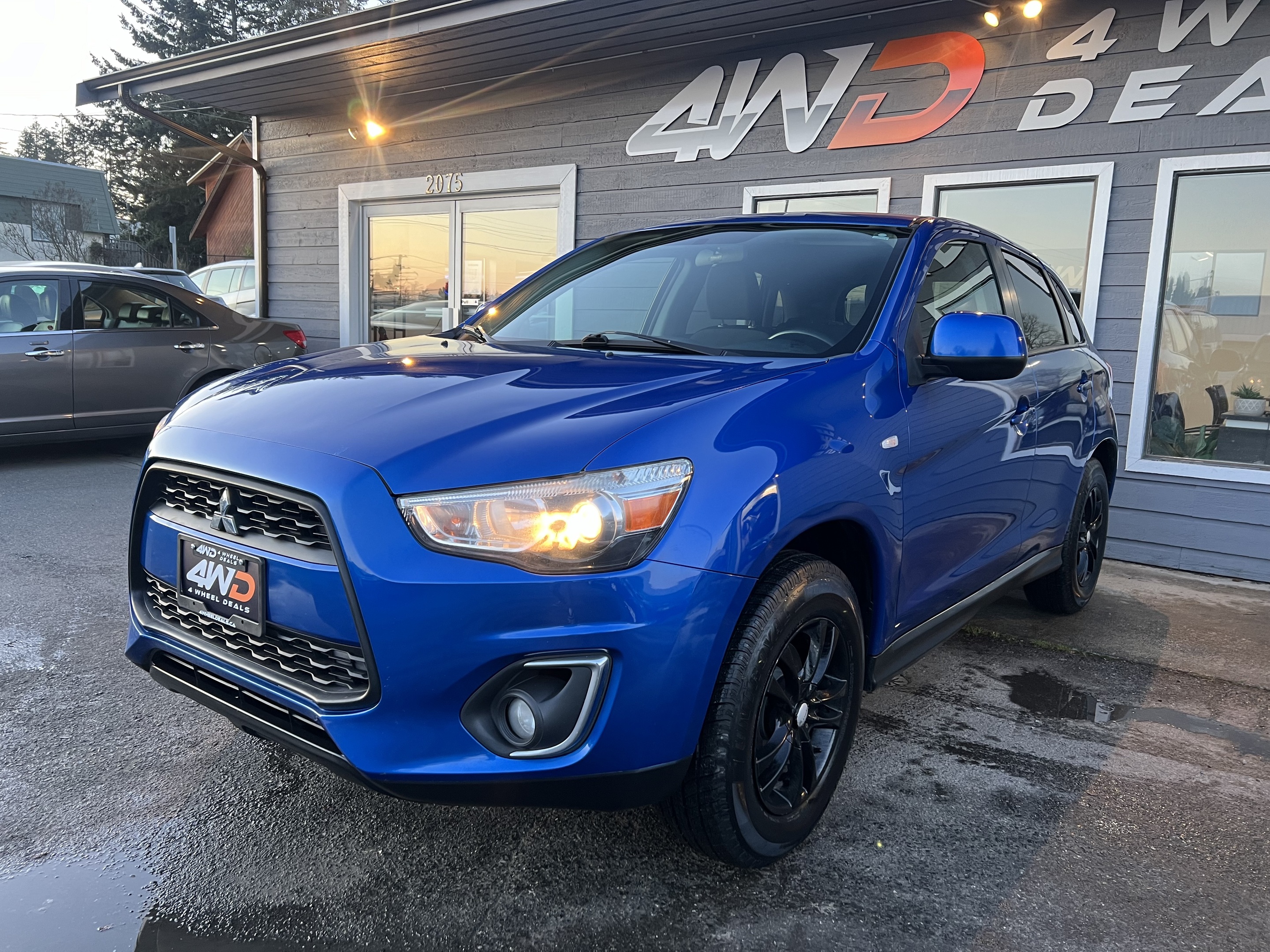 2015 Mitsubishi RVR AWD 4dr CVT SE 