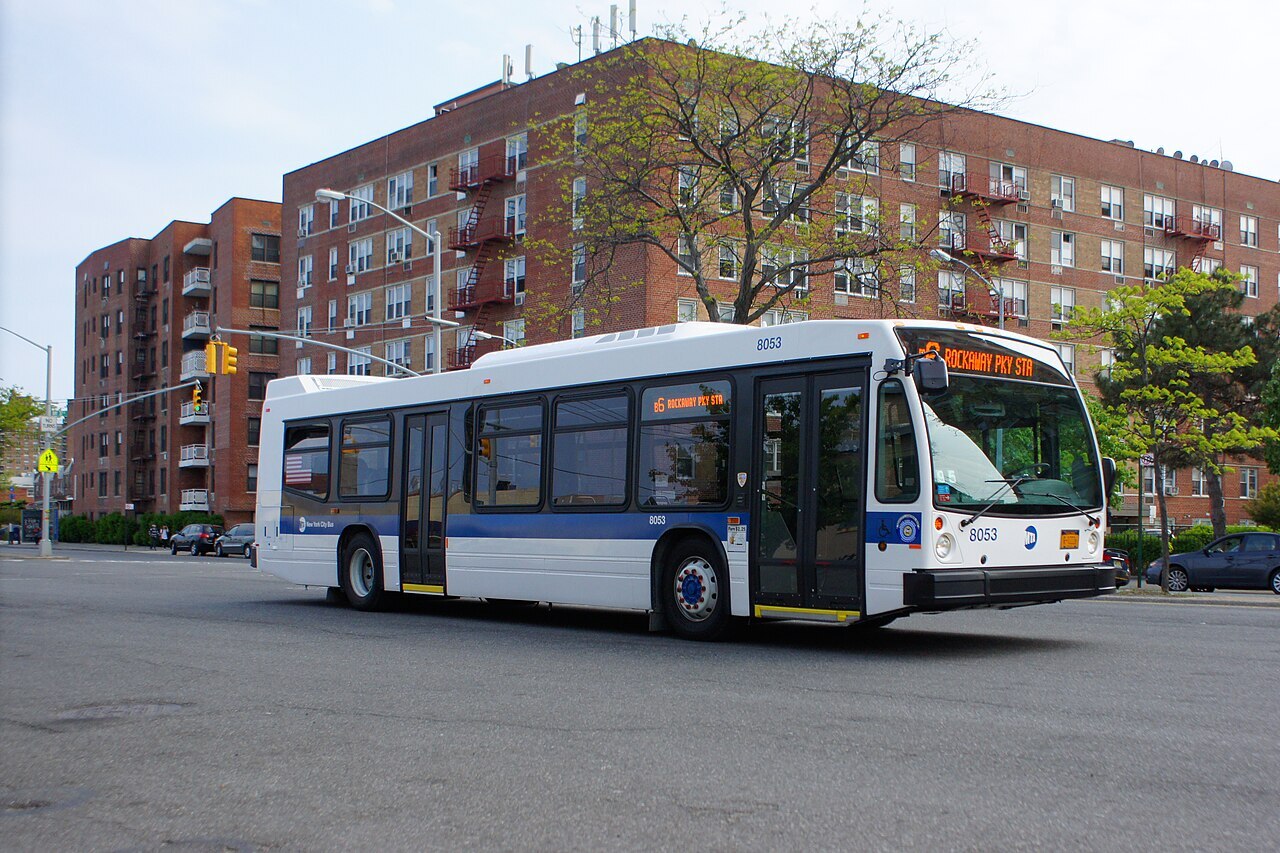 2012 Nova Bus LFS 40 feet  LOOKING FOR 10 NOVABUS LFS