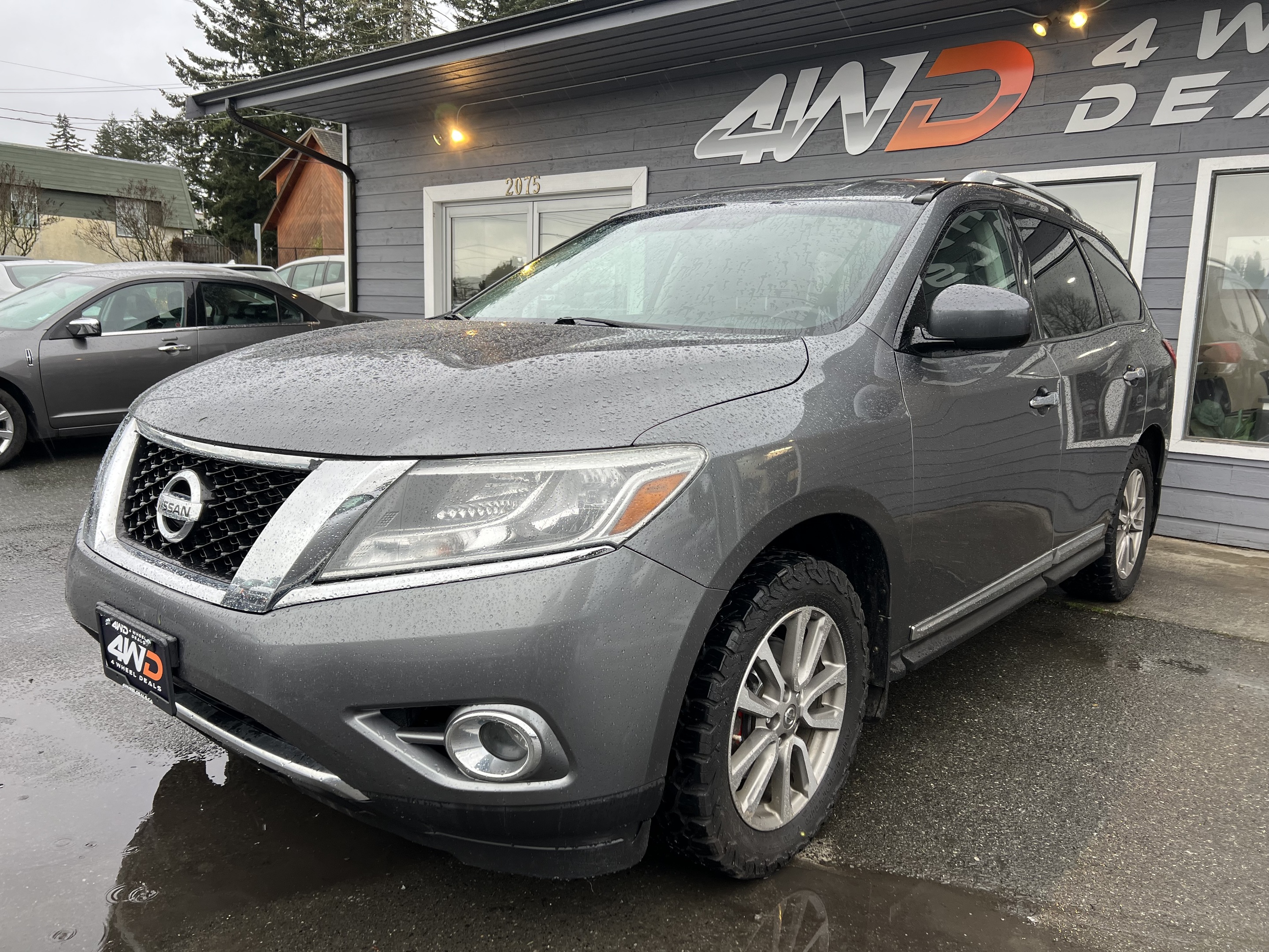 2015 Nissan Pathfinder 4WD 4dr SL