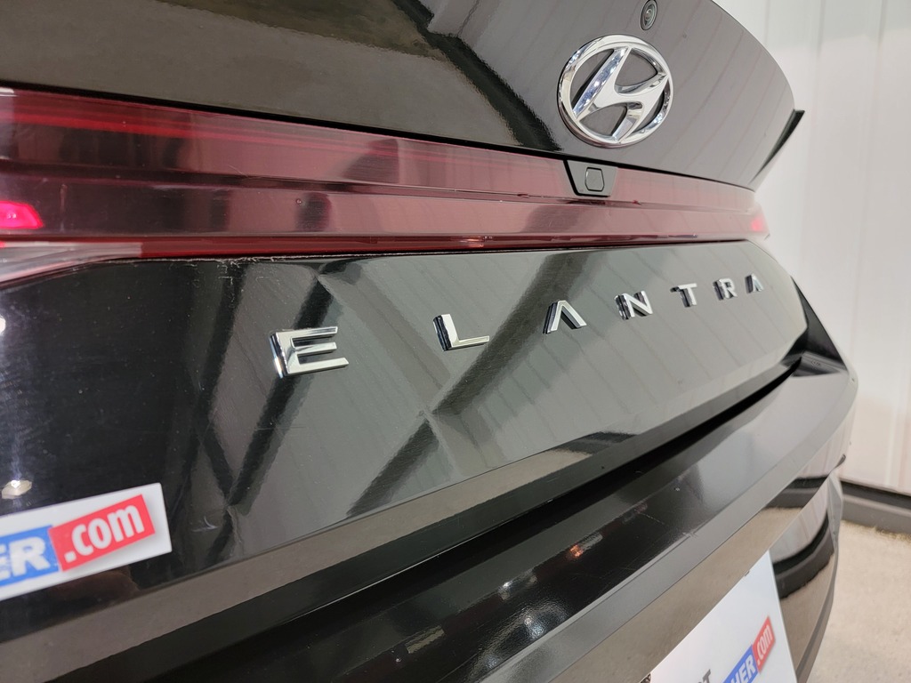 Hyundai Elantra 2021