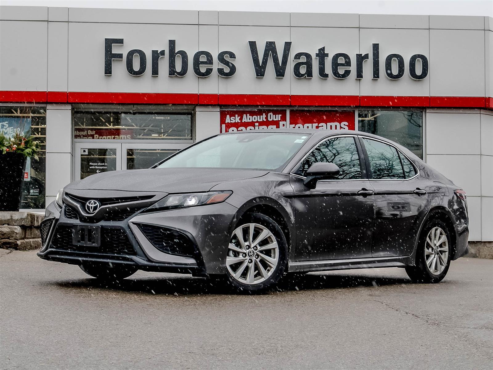 2024 Toyota Camry JUST IN SE! ONLY 42,954 KM!