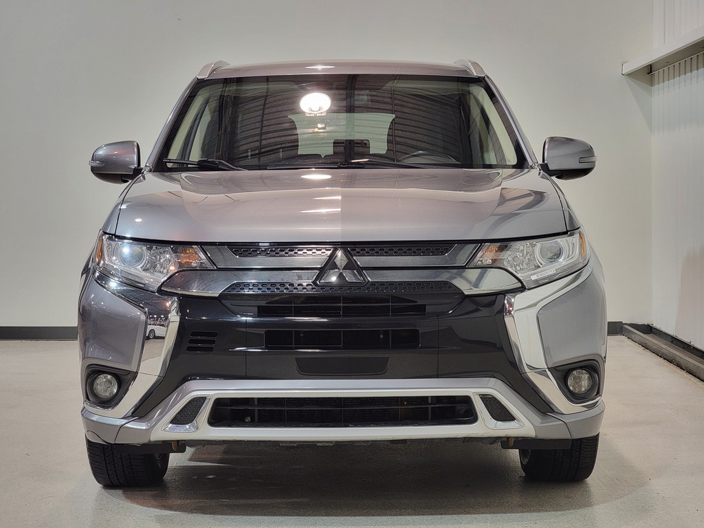 Mitsubishi Outlander PHEV 2020