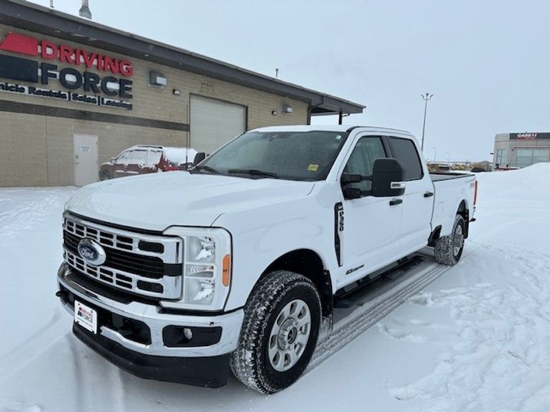 2023 Ford F-350 XLT