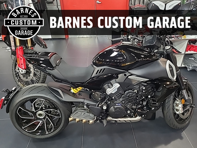 2023 Ducati Diavel V4 Thrilling Black 