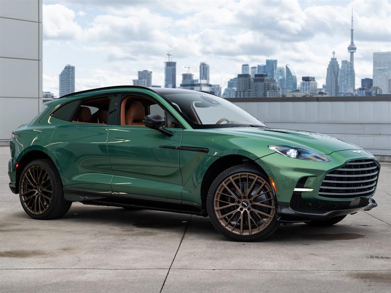 2025 Aston Martin DBX707 707HP | AWD | 4.0L TWIN-TURBO | V8 | CARBON PKG