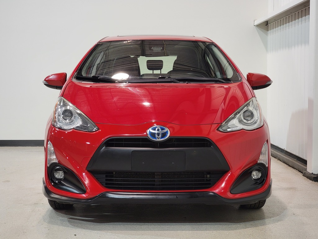 Toyota Prius c 2017