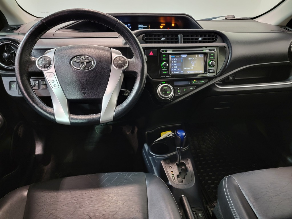 Toyota Prius c 2017