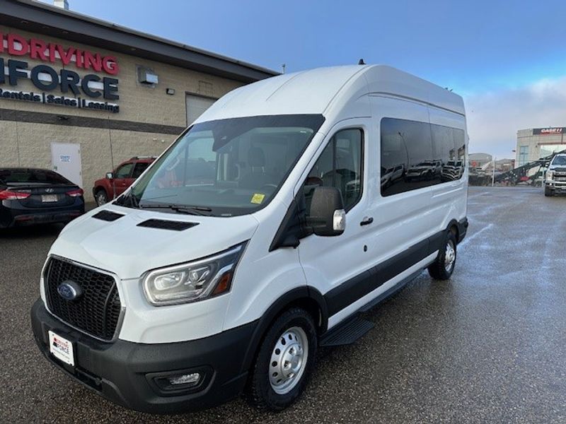 2023 Ford Transit Passenger Wagon XL