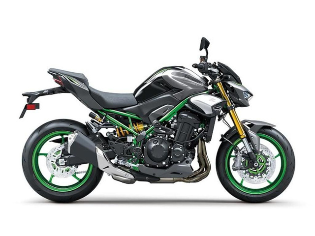 2025 Kawasaki Z900 SE 