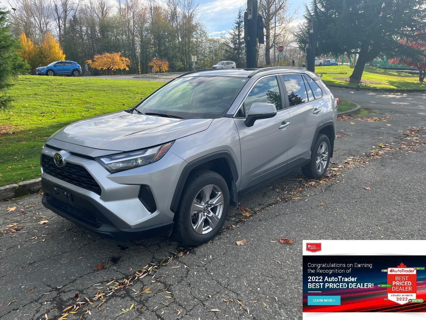2022 Toyota RAV4 XLE - AWD