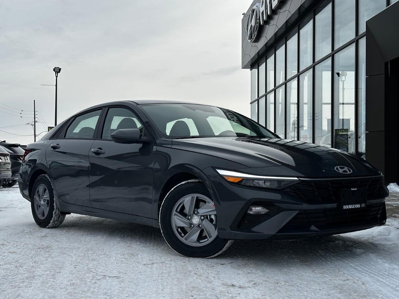 2025 Hyundai Elantra ESSENTIAL Heated Seats, Apple CarPlay